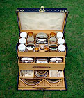 Click for Leather Fold Fronted Picnic Sets